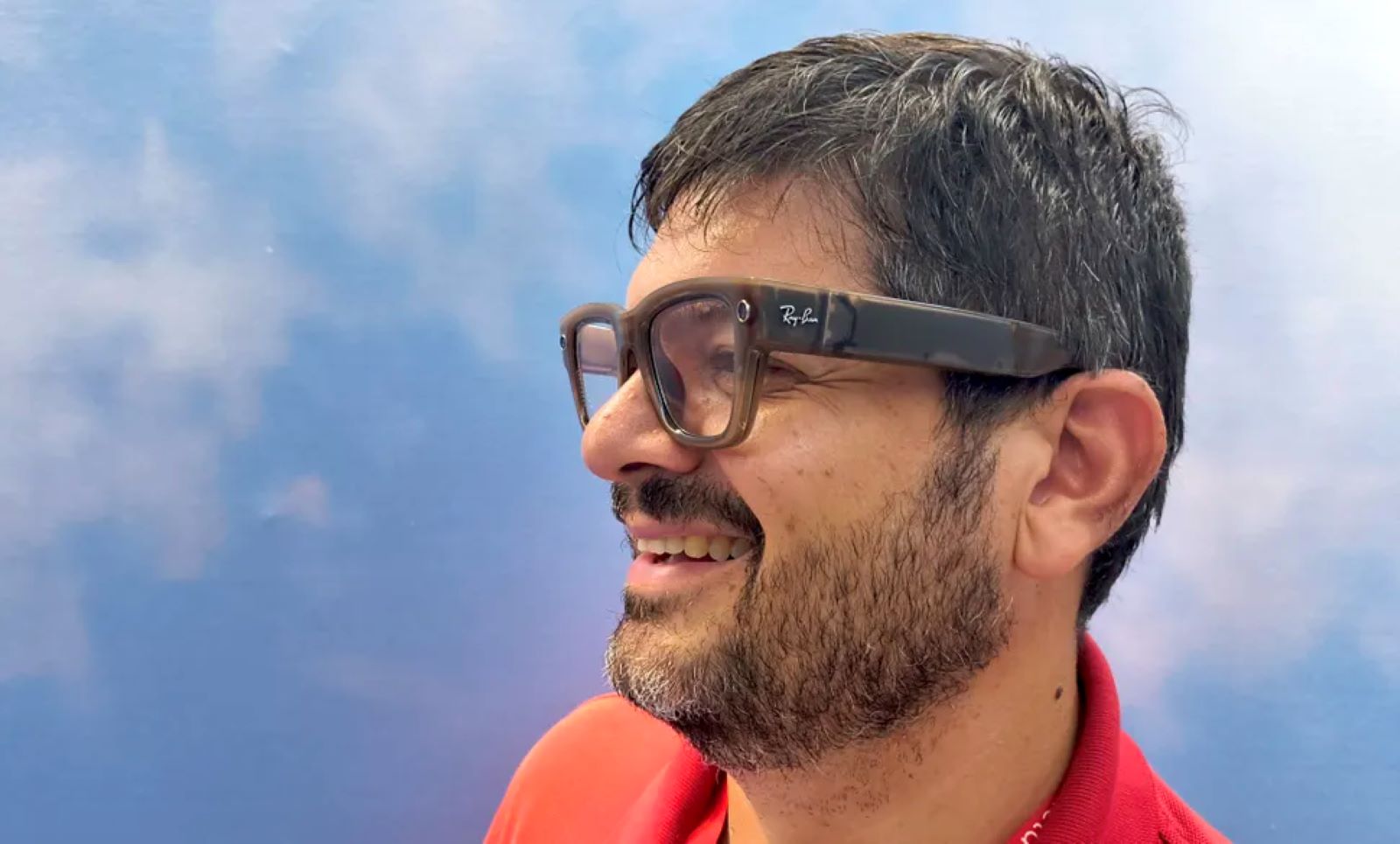 New meta ray ban glasses reportedly feature display but need a wristband